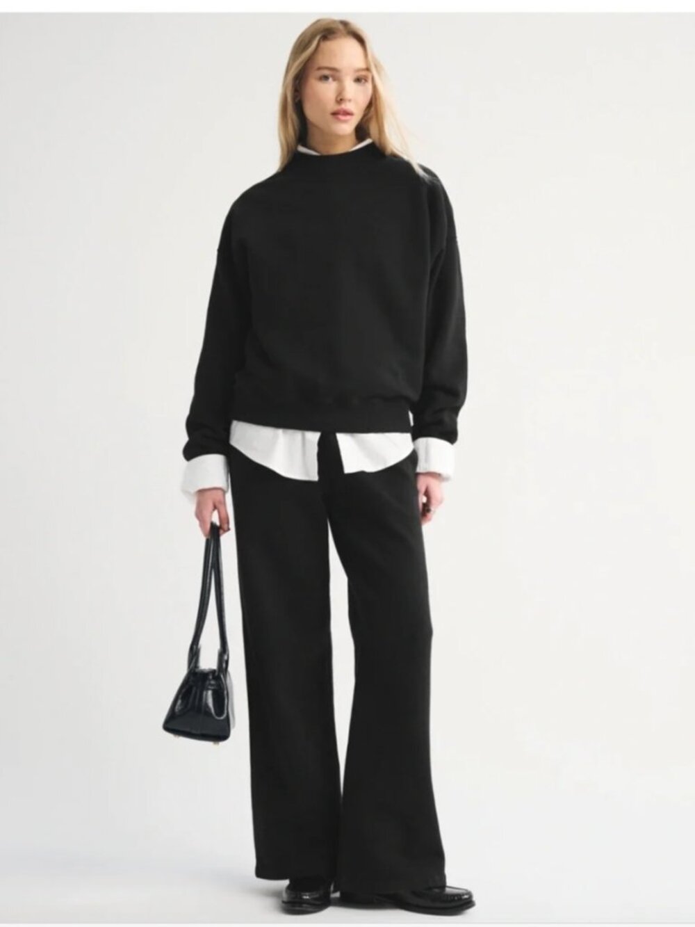 Abercrombie & Fitch High Rise Sunday Wide Leg Sweatpant black - Medium Short